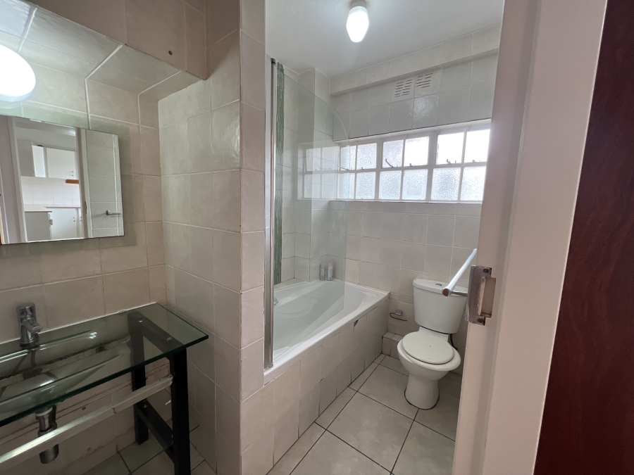 To Let 1 Bedroom Property for Rent in Wynberg Western Cape